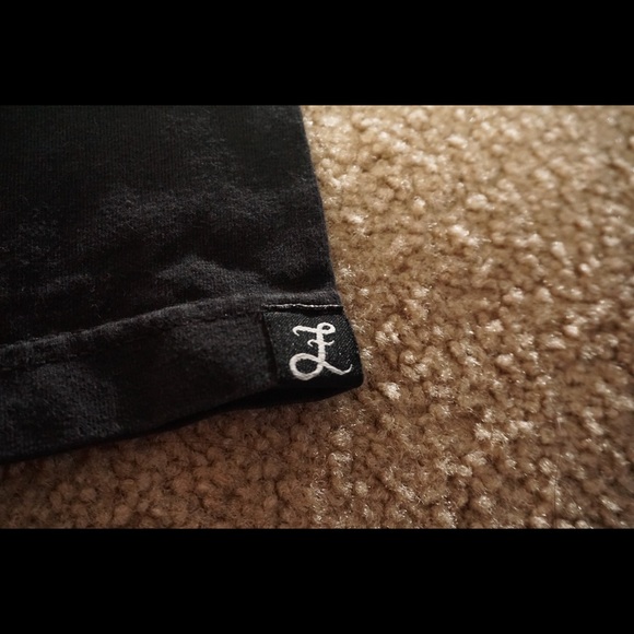 ‘Flight School’  Black Tee by Fully Laced - Picture 2 of 3